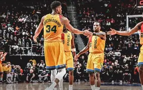 半岛体育官网-范弗利特什么时候复出