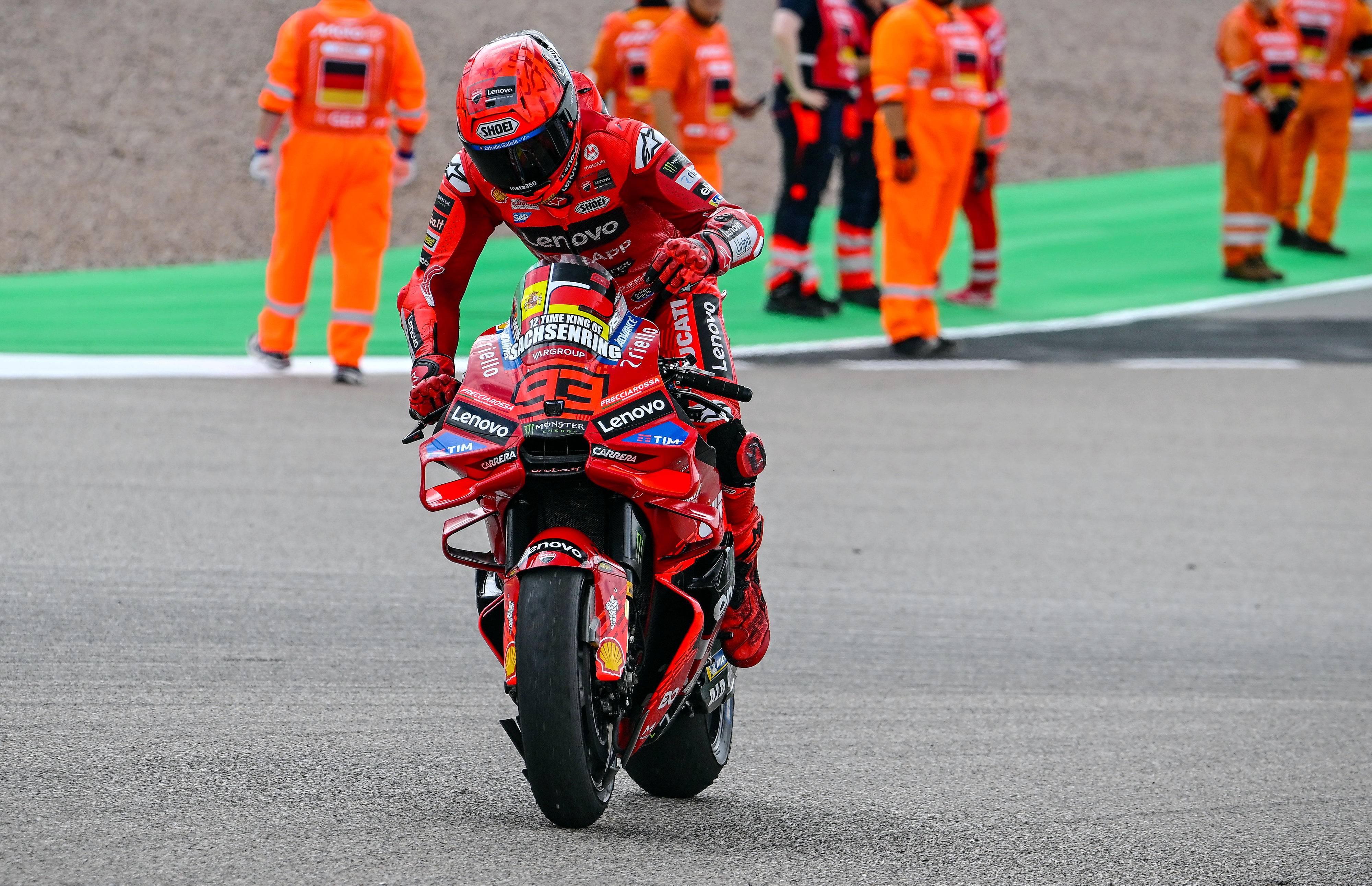 半岛体育APP-德国队训练